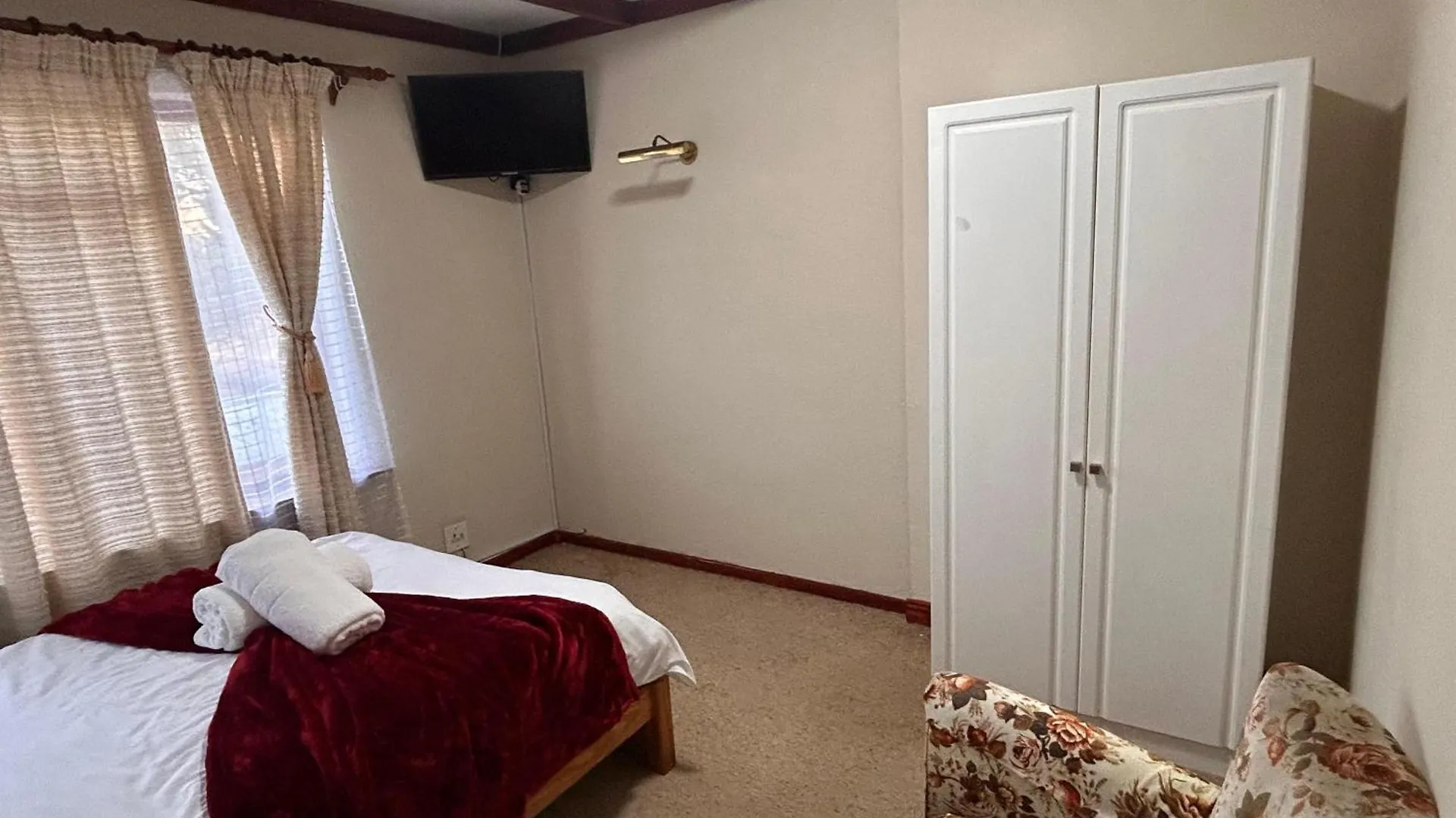 M&D Guest House Bellville