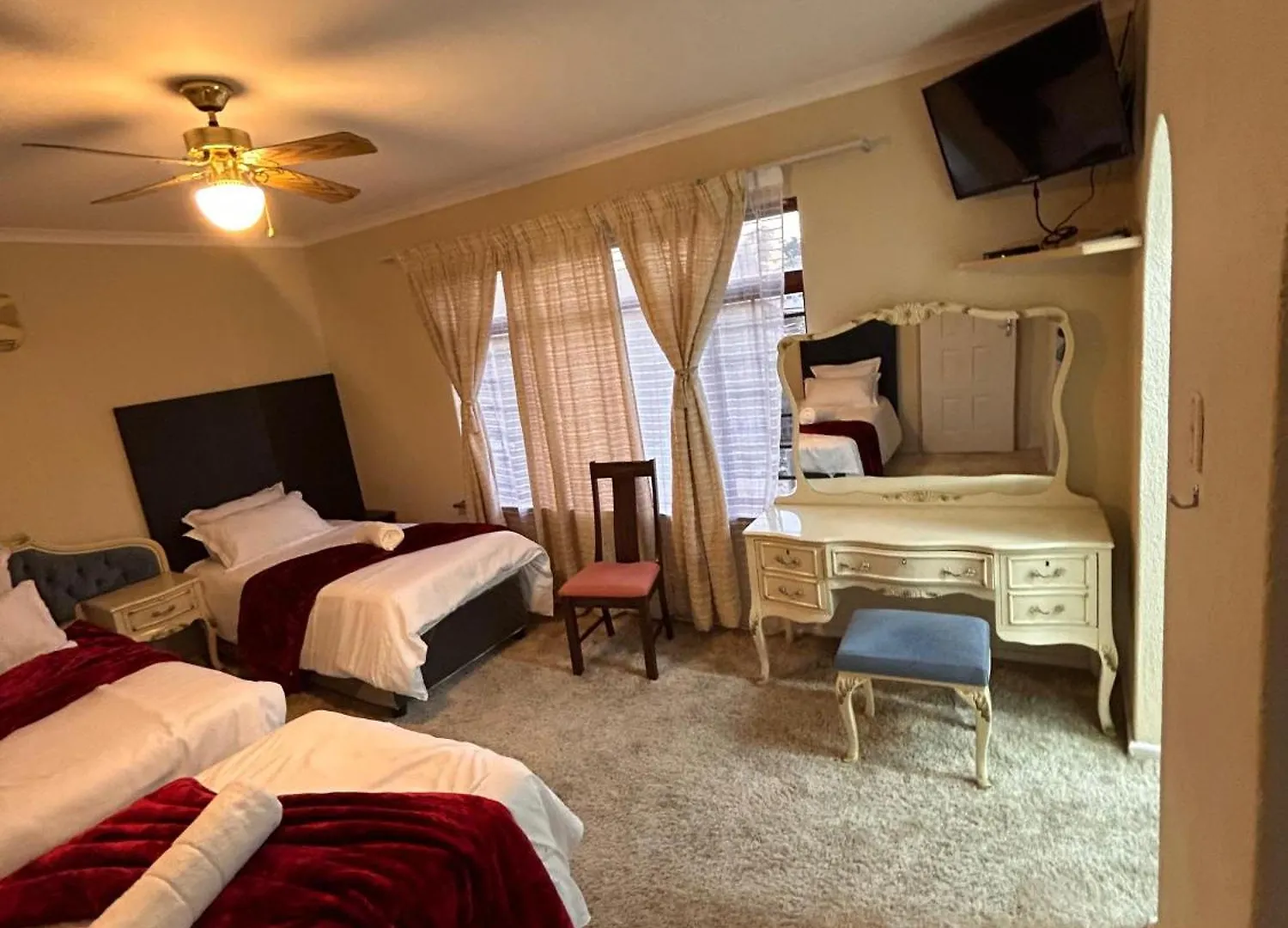 M&D Guest House Bellville 0*,  Νότια Αφρική