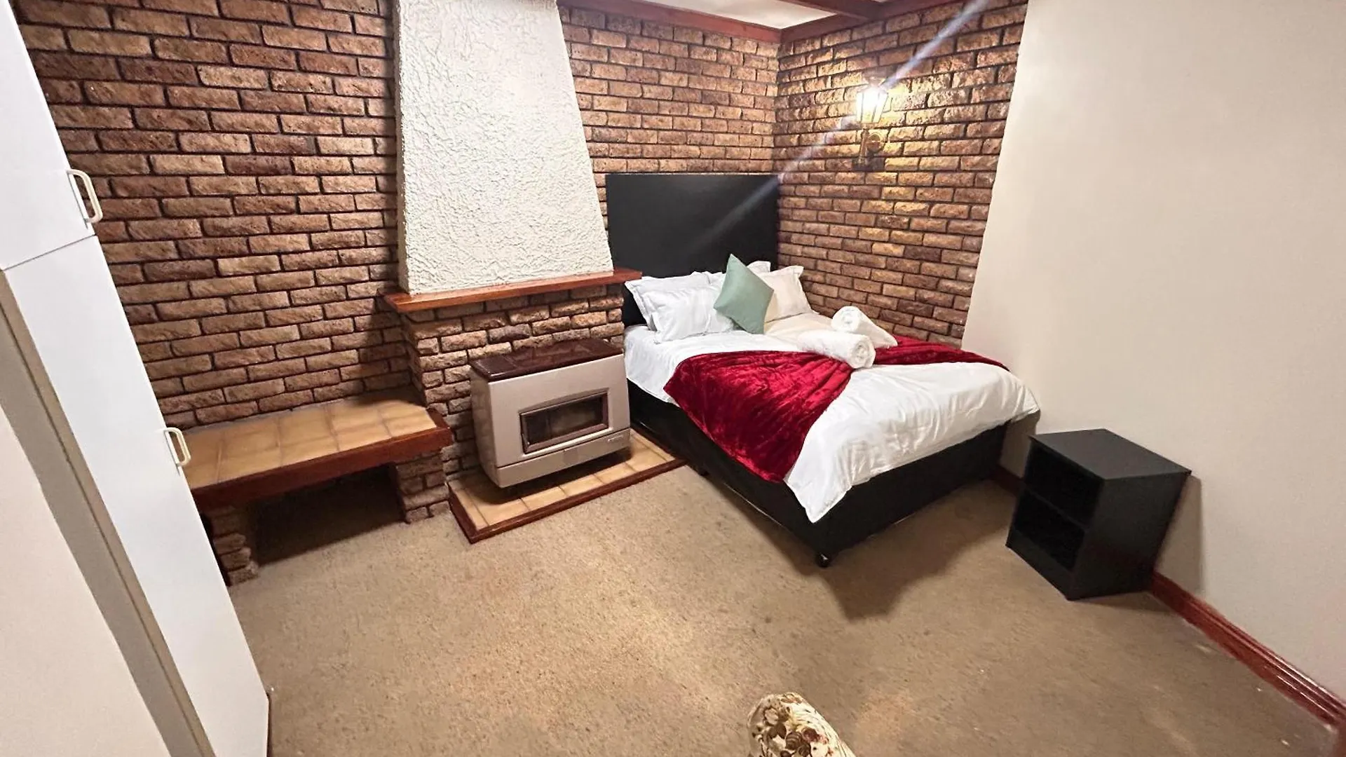 M&D Guest House Bellville 0*,  Νότια Αφρική