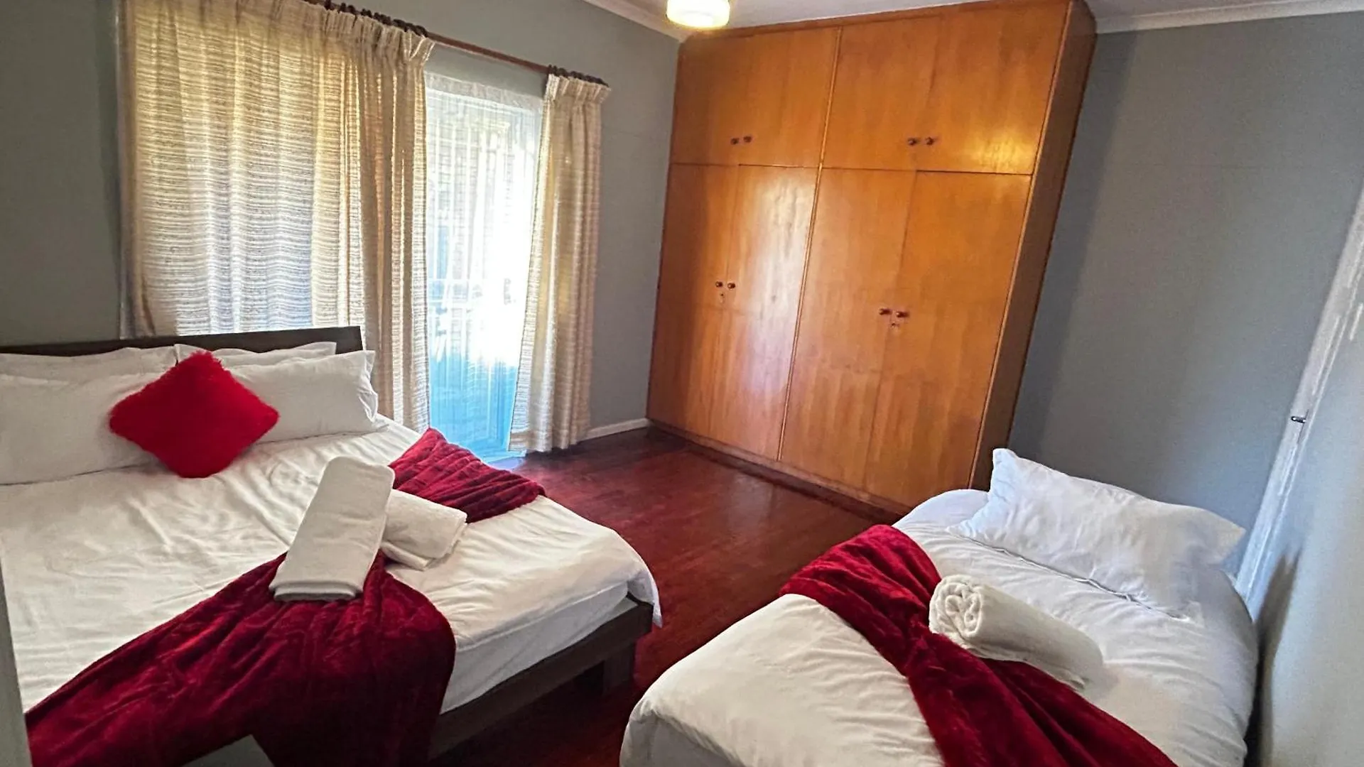 M&D Guest House Bellville Νότια Αφρική